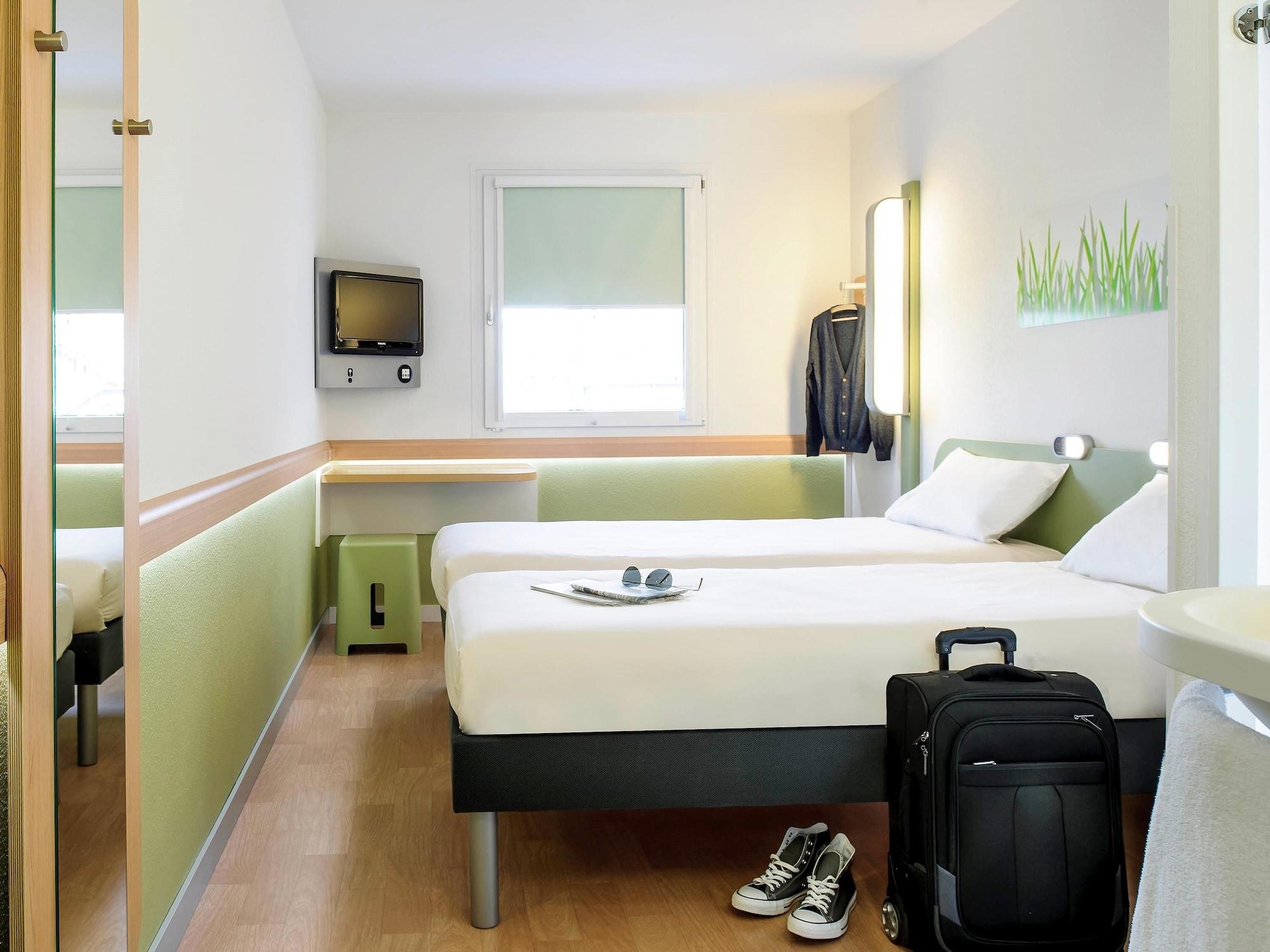 Ibis Budget Le Mans Centre Exterior photo