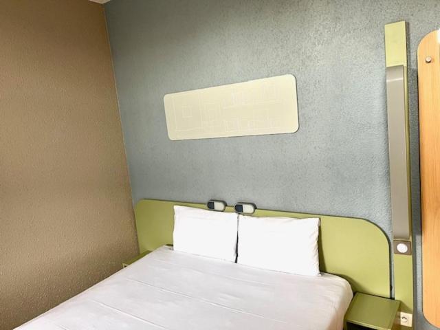 Ibis Budget Le Mans Centre Exterior photo